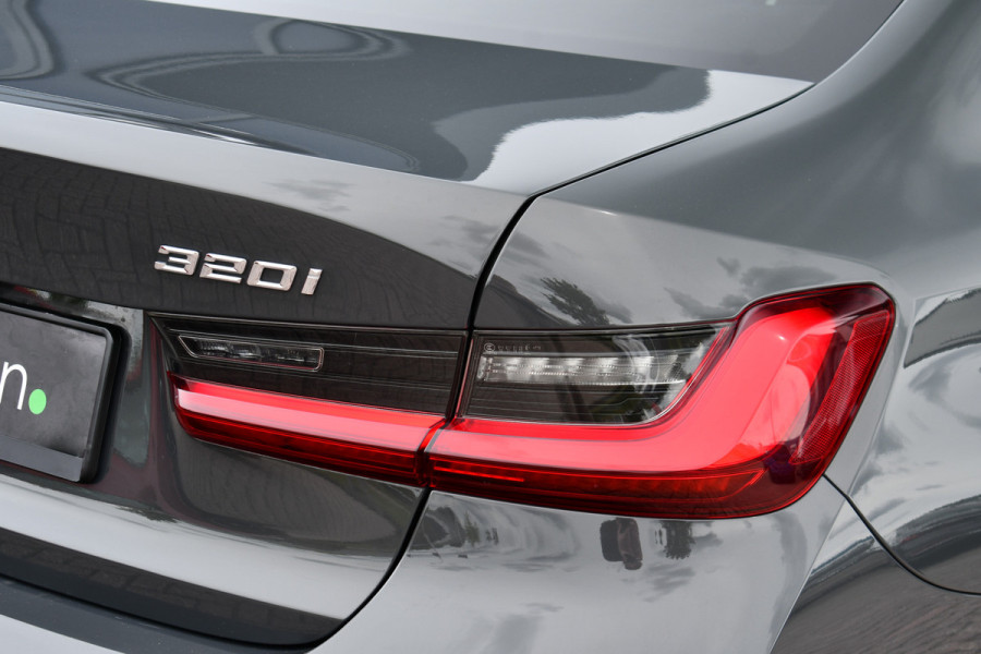 BMW 3-serie 320i M-Sport LCI-2 Pano ACC 360 HUD 19inch El-klep