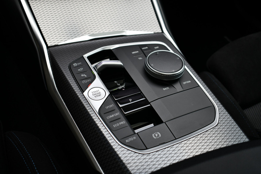 BMW 3-serie 320i M-Sport LCI-2 Pano ACC 360 HUD 19inch El-klep