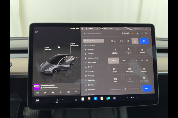 Tesla Model 3 Standard RWD Plus 60 kWh [3-Fase-11kW] (INCL-BTW) Aut. *PANO | AUTOPILOT | LEATHER | KEYLESS | FULL-LED | MEMORY-PACK | TOPVIEW | DAB | CARPLAY | DIGI-COCKPIT | LANE-ASSIST | HEATED- COMFORTSEATS | 19"ALU*