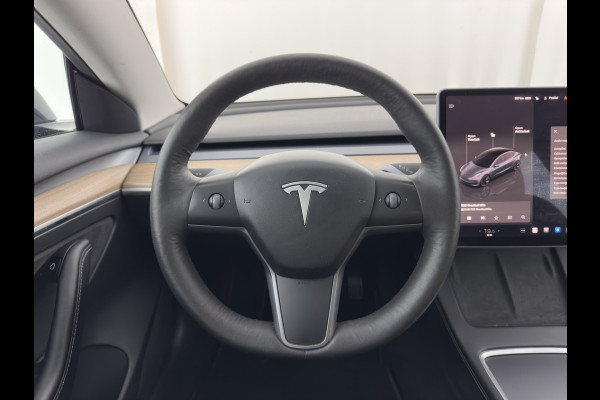 Tesla Model 3 Standard RWD Plus 60 kWh [3-Fase-11kW] (INCL-BTW) Aut. *PANO | AUTOPILOT | LEATHER | KEYLESS | FULL-LED | MEMORY-PACK | TOPVIEW | DAB | CARPLAY | DIGI-COCKPIT | LANE-ASSIST | HEATED- COMFORTSEATS | 19"ALU*