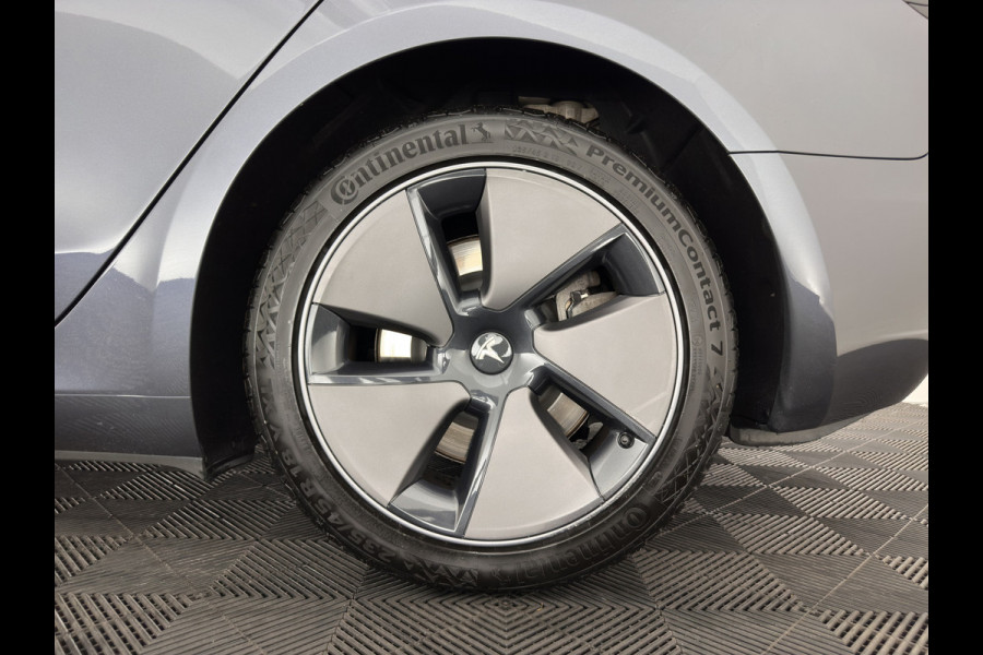 Tesla Model 3 Standard RWD Plus 60 kWh [3-Fase-11kW] (INCL-BTW) Aut. *PANO | AUTOPILOT | LEATHER | KEYLESS | FULL-LED | MEMORY-PACK | TOPVIEW | DAB | CARPLAY | DIGI-COCKPIT | LANE-ASSIST | HEATED- COMFORTSEATS | 19"ALU*