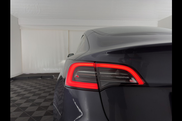 Tesla Model 3 Standard RWD Plus 60 kWh [3-Fase-11kW] (INCL-BTW) Aut. *PANO | AUTOPILOT | LEATHER | KEYLESS | FULL-LED | MEMORY-PACK | TOPVIEW | DAB | CARPLAY | DIGI-COCKPIT | LANE-ASSIST | HEATED- COMFORTSEATS | 19"ALU*