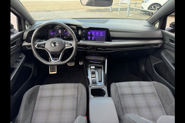 Volkswagen Golf 1.4 eHybrid GTE | Dealer onderhouden | Pano | ACC | Apple CarPlay / Android Auto