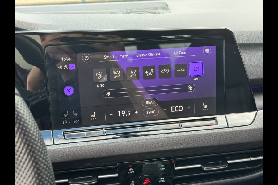 Volkswagen Golf 1.4 eHybrid GTE | Dealer onderhouden | Pano | ACC | Apple CarPlay / Android Auto