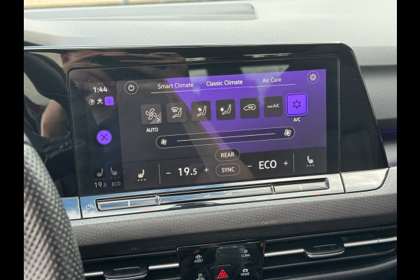 Volkswagen Golf 1.4 eHybrid GTE | Dealer onderhouden | Pano | ACC | Apple CarPlay / Android Auto