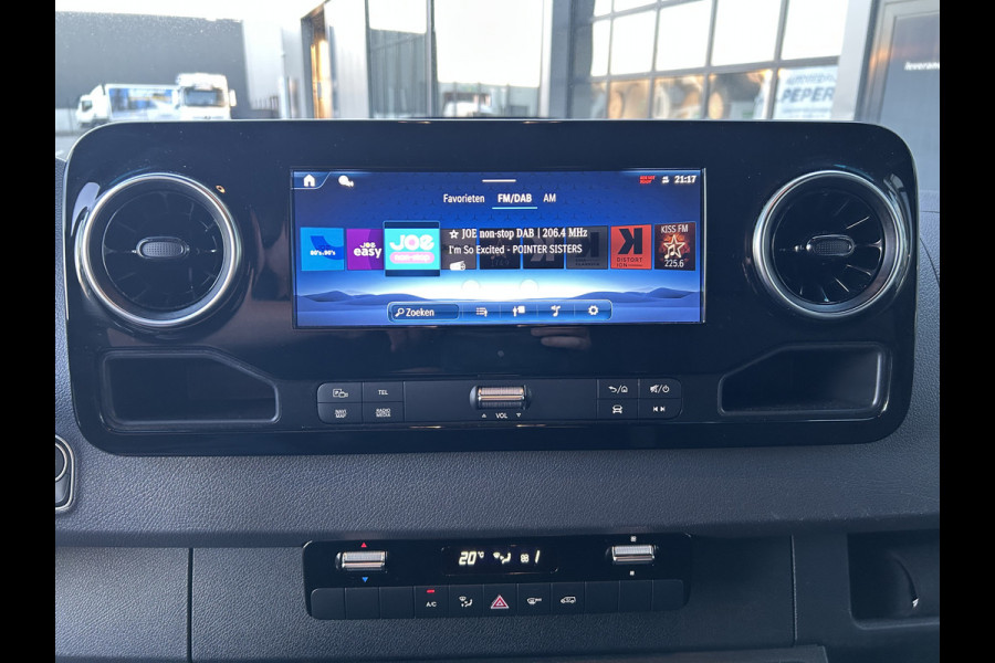 Mercedes-Benz Sprinter 317 CDI L2 H2 Pro LED / MBUX / Navigatie / Camera / Parkeersensoren / Cruise control / Airco / 270 Graden achterdeuren