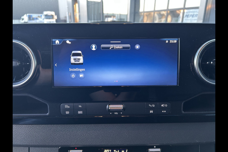 Mercedes-Benz Sprinter 317 CDI L2 H2 Pro LED / MBUX / Navigatie / Camera / Parkeersensoren / Cruise control / Airco / 270 Graden achterdeuren