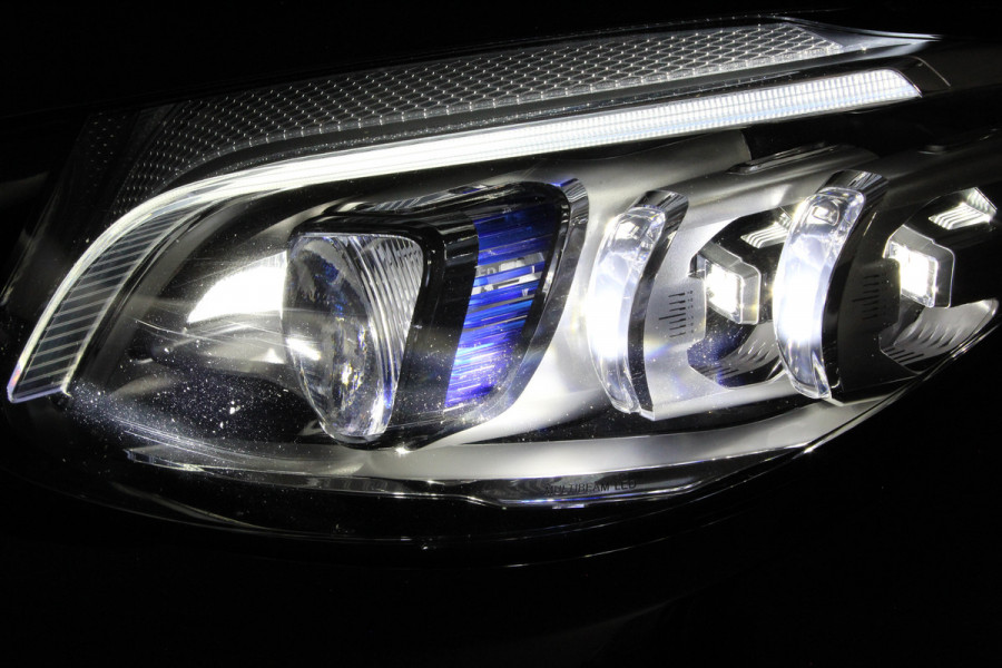 Mercedes-Benz C-Klasse Coupé 300 Premium AMG Plus Pack > 258pk/Pano.Schuif/Burmester/Standkachel/Sfeerverlichting....