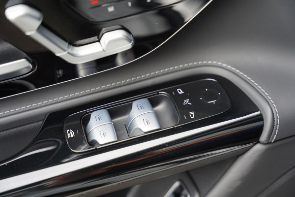 Mercedes-Benz SL-Klasse AMG 63 4-Matic+ / Burmester