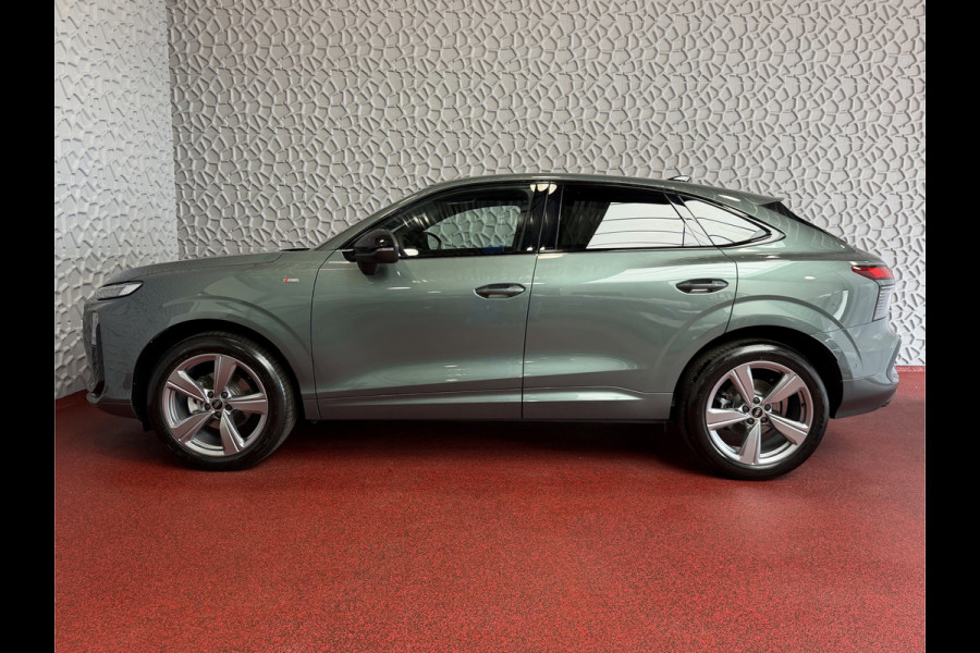 Audi Q3 Sportback 35 TFSI S-EDITION HYBRID ZONDER STEKKER PANO SCHUIFDAK TREKHAAK ELEK.KLEP