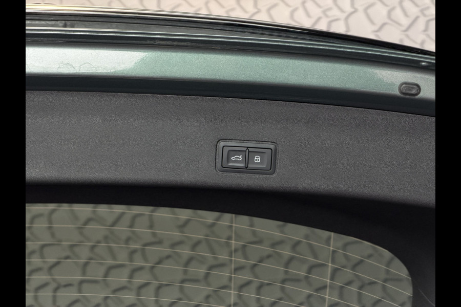 Audi Q3 Sportback 35 TFSI S-EDITION HYBRID ZONDER STEKKER PANO SCHUIFDAK TREKHAAK ELEK.KLEP