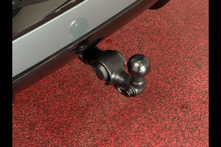 Audi Q3 Sportback 35 TFSI S-EDITION HYBRID ZONDER STEKKER PANO SCHUIFDAK TREKHAAK ELEK.KLEP