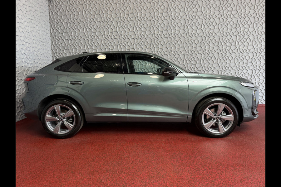 Audi Q3 Sportback 35 TFSI S-EDITION HYBRID ZONDER STEKKER PANO SCHUIFDAK TREKHAAK ELEK.KLEP