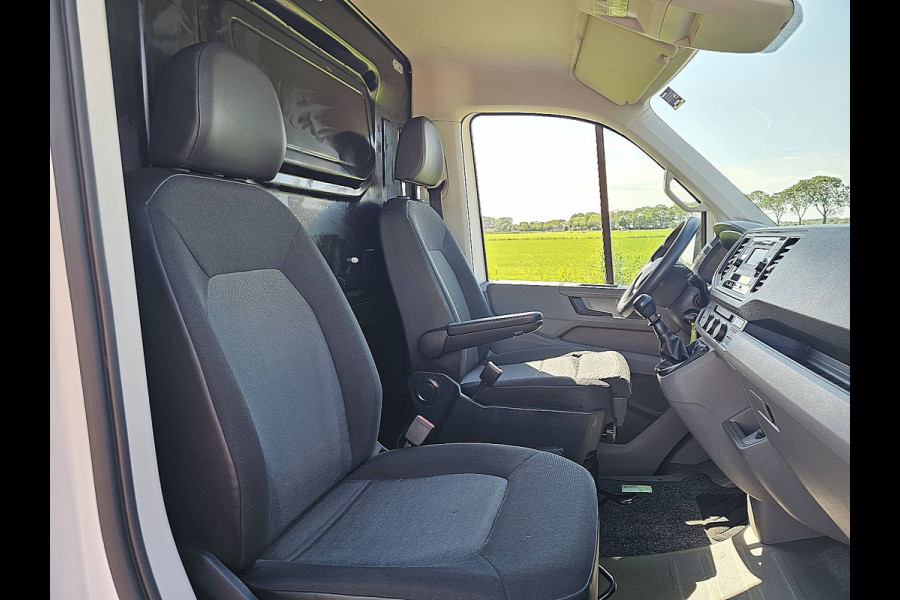 Volkswagen Crafter 2.0 TDI L3H2 Airco | Carplay | Android Auto | Parkeersensoren voor+achter | Voorruitverwarming