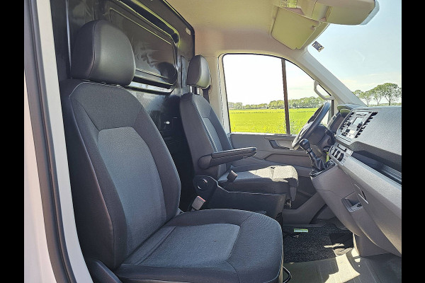 Volkswagen Crafter 2.0 TDI L3H2 Airco | Carplay | Android Auto | Parkeersensoren voor+achter | Voorruitverwarming