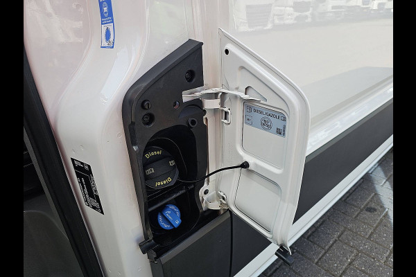 Volkswagen Crafter 2.0 TDI L3H2 Airco | Carplay | Android Auto | Parkeersensoren voor+achter | Voorruitverwarming