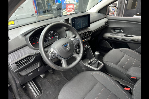 Dacia Jogger 1.0 TCe 110 Expression 7 Pers Navi Camera Carplay PDC