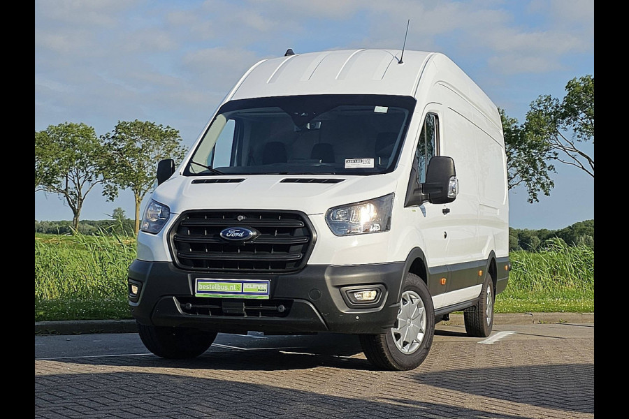 Ford Transit 350 2.0 TDCI L4H3 Trend 131pk | Camera | Navi | Verlengde Fabrieksgarantie | Parkeersensoren | 3zits | 256° deuren