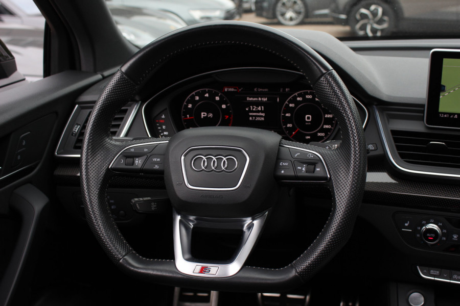 Audi Q5 2.0 TFSI quattro Sport S Line Black Edition / Panoramadak / Camera / RS Seats / Keyless / 21'' / Blackpack / Navigatie / Carbon intr. / Virtual Cockpit / Stoelverwarming / Cruise Control