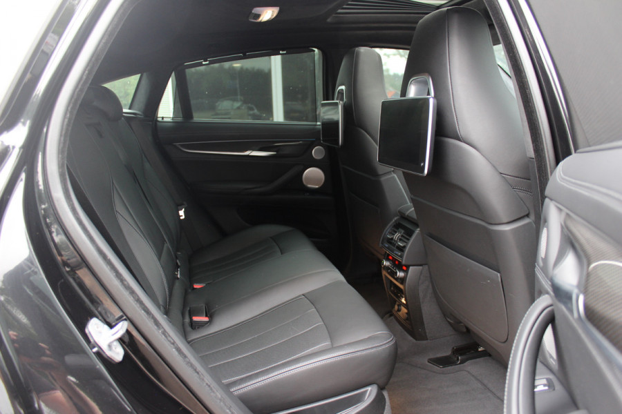 BMW X6 M / NL Auto! / Full option! / Trekhaak / Schuifdak / 360Camera / Carbon intr. / B&O / Softclose / Leder / 21'' / Standkachel / Entertainment System / Luchtvering / Stoelventilatie