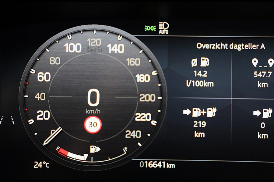 Land Rover Defender 110 2.0 P300e 110 X-Sport SE / Head Up / Koelbox / Memory / Meridian / 360 Camera / Open Pano / 23 Inch