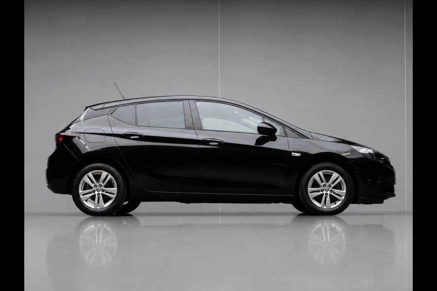 Opel Astra 1.2 Edition Sport (APPLE CARPLAY,NAVI,PDC,CRUISE,GETINT,SPORTSTOELEN,LM VELGEN,NETTE STAAT)