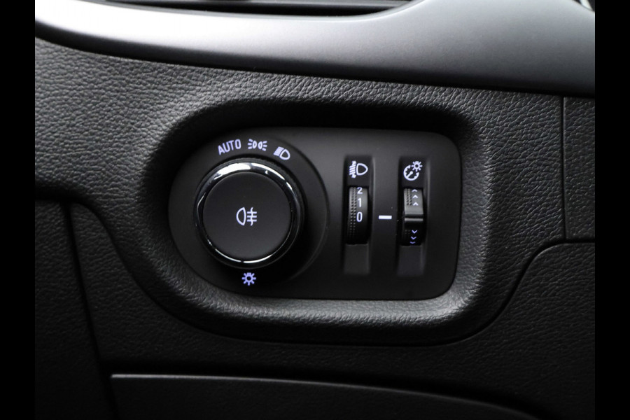 Opel Astra 1.2 Edition Sport (APPLE CARPLAY,NAVI,PDC,CRUISE,GETINT,SPORTSTOELEN,LM VELGEN,NETTE STAAT)