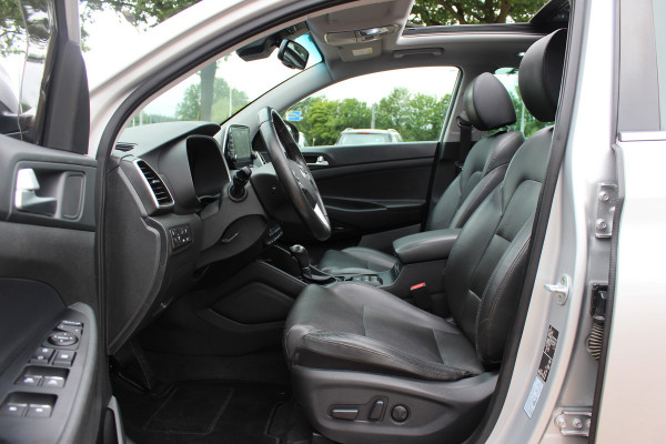 Hyundai Tucson 1.6 T-GDI Premium / Full option! / Panoramadak / 360Camera / Leder / Keyless / 19'' / CarPlay / Stoelventilatie+Verwarming / Stuurverwarmd / Dodehoek / DAB / ACC