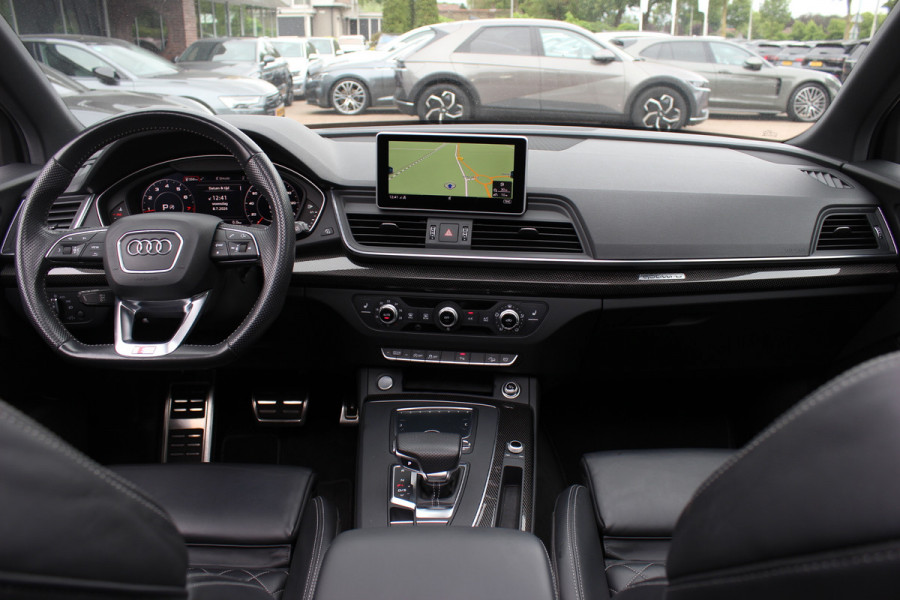 Audi Q5 2.0 TFSI quattro Sport S Line Black Edition / Panoramadak / Camera / RS Seats / Keyless / 21'' / Blackpack / Navigatie / Carbon intr. / Virtual Cockpit / Stoelverwarming / Cruise Control