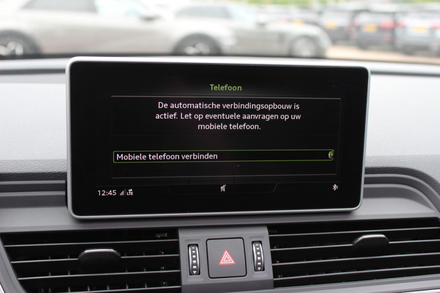 Audi Q5 2.0 TFSI quattro Sport S Line Black Edition / Panoramadak / Camera / RS Seats / Keyless / 21'' / Blackpack / Navigatie / Carbon intr. / Virtual Cockpit / Stoelverwarming / Cruise Control