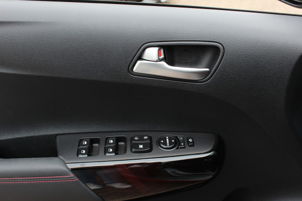 Kia Picanto 1.0 DPi GT-Line / NL Auto! / 1e Eign. / Camera / CarPlay / Keyless / Leder / 15'' / DAB / Cruise Control