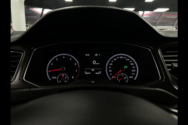 Volkswagen T-Roc 1.5 TSI Automaat | Carplay | ACC | LED