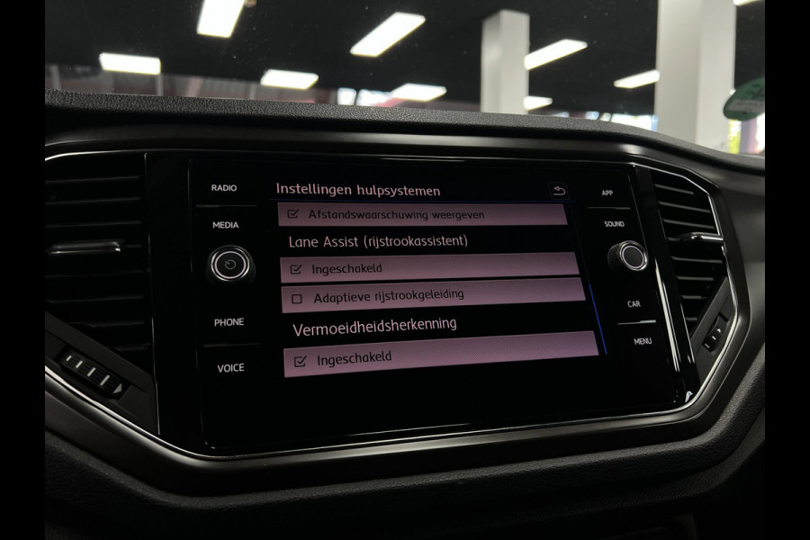 Volkswagen T-Roc 1.5 TSI Automaat | Carplay | ACC | LED