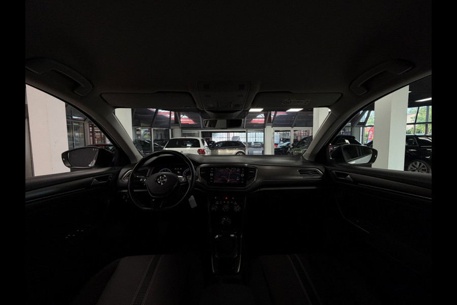 Volkswagen T-Roc 1.0 TSI Stoelver. | Navi | Carplay