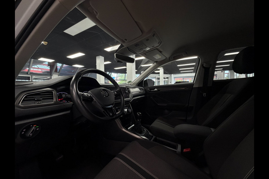 Volkswagen T-Roc 1.0 TSI Stoelver. | Navi | Carplay
