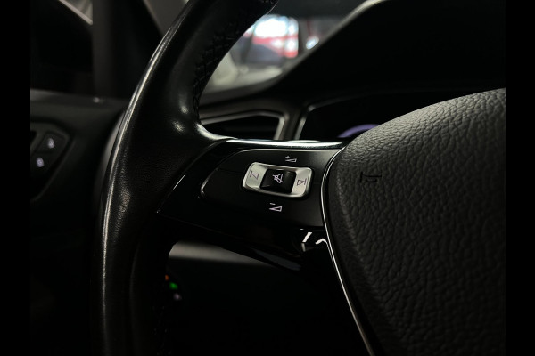 Volkswagen T-Roc 1.0 TSI Stoelver. | Navi | Carplay
