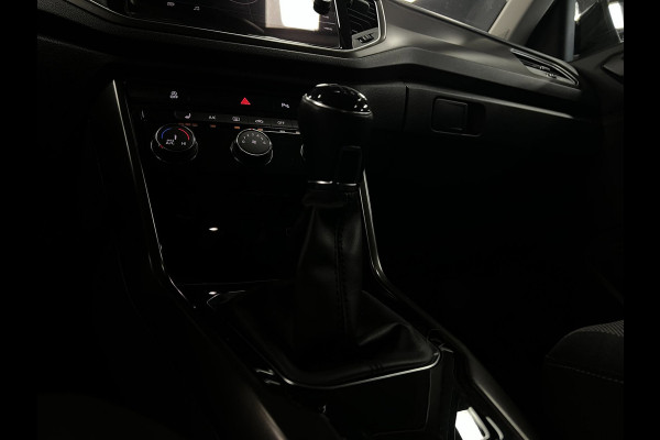 Volkswagen T-Roc 1.0 TSI Stoelver. | Navi | Carplay