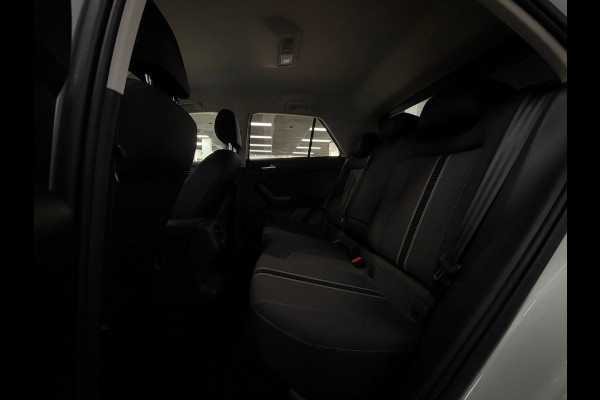 Volkswagen T-Roc 1.0 TSI Stoelver. | Navi | Carplay
