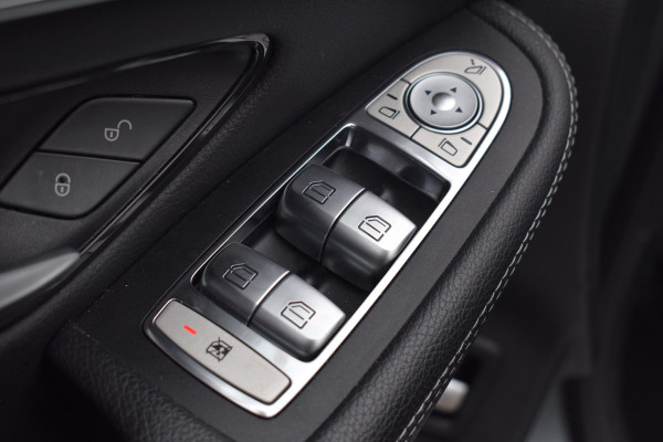 Mercedes-Benz GLC 300de 4MATIC AMG Pano HUD 360C Massage Trekhaak