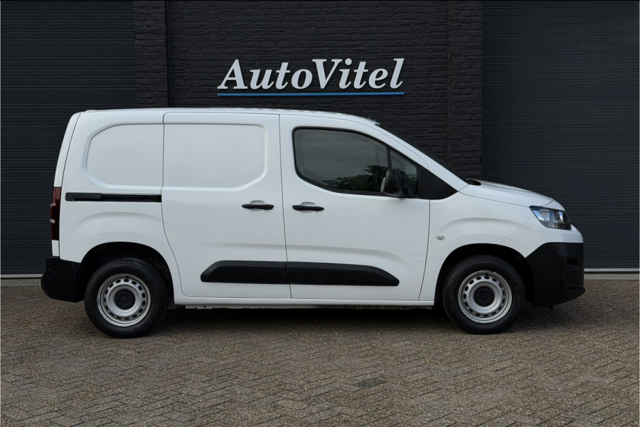 Citroën Berlingo 1.2 PureTech Club | Navi | Airco | PDC | D-riem gedaan bij 120.000km