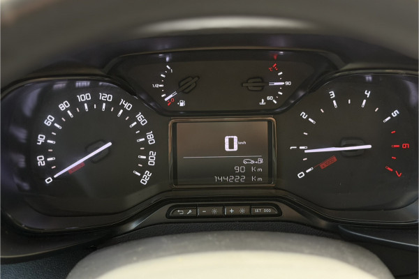 Citroën Berlingo 1.2 PureTech Club | Navi | Airco | PDC | D-riem gedaan bij 120.000km