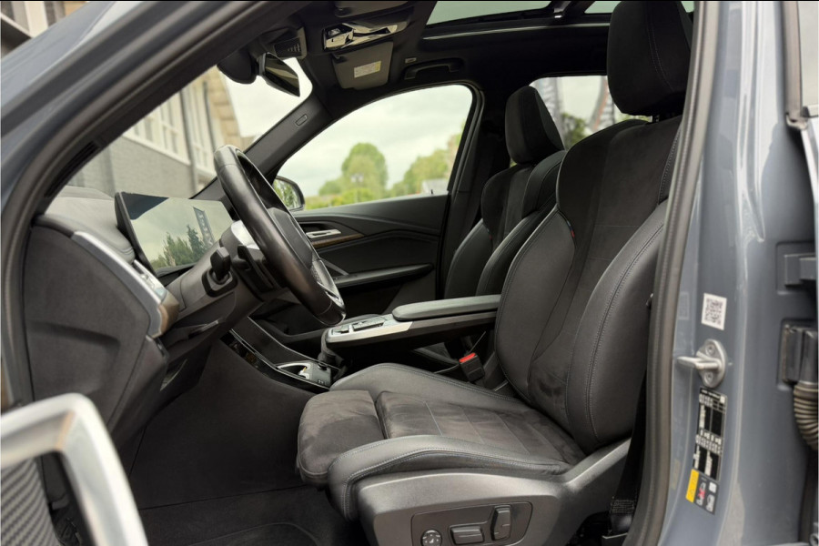 BMW X1 xDrive30e M-Sport 326 PK | Full Option | Panodak | Trekhaak | H/K | Massage | Head-Up