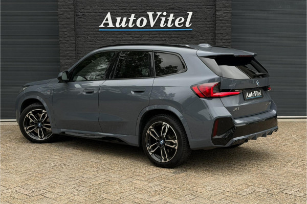 BMW X1 xDrive30e M-Sport 326 PK | Full Option | Panodak | Trekhaak | H/K | Massage | Head-Up