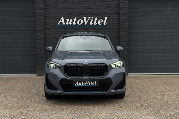 BMW X1 xDrive30e M-Sport 326 PK | Full Option | Panodak | Trekhaak | H/K | Massage | Head-Up