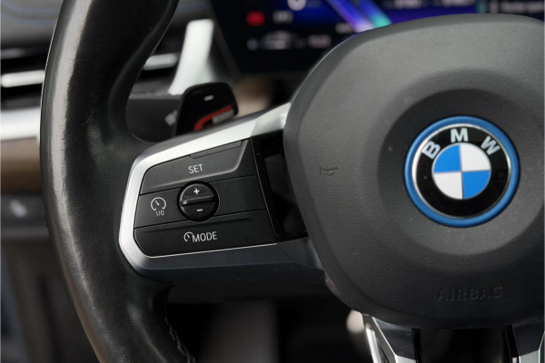 BMW X1 xDrive30e M-Sport 326 PK | Full Option | Panodak | Trekhaak | H/K | Massage | Head-Up
