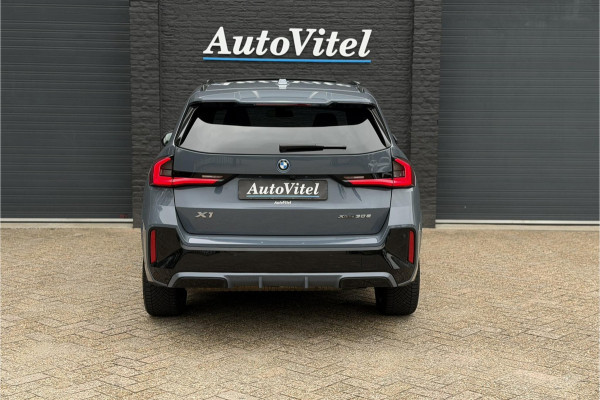 BMW X1 xDrive30e M-Sport 326 PK | Full Option | Panodak | Trekhaak | H/K | Massage | Head-Up