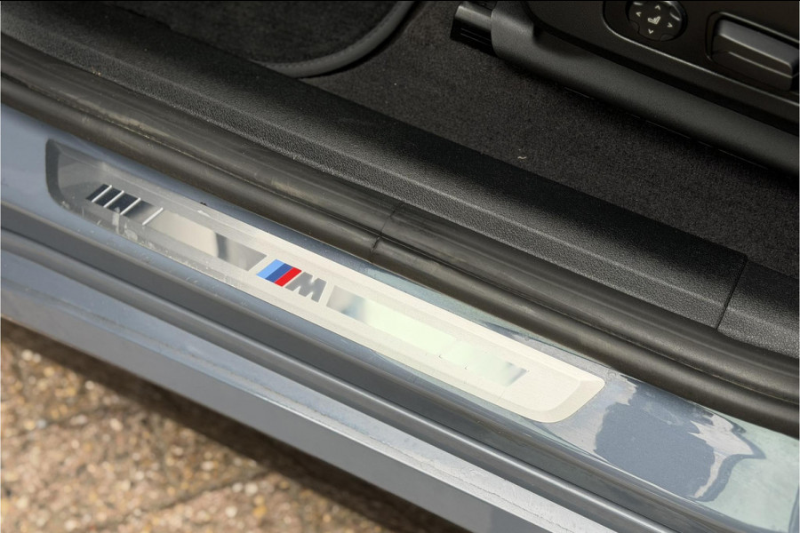 BMW X1 xDrive30e M-Sport 326 PK | Full Option | Panodak | Trekhaak | H/K | Massage | Head-Up