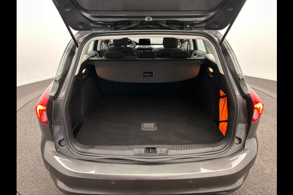 Ford FOCUS Wagon 1.0 EcoBoost Business | Navigatie | Camera | Cruise/Control | Lane Assist |PDC | Climate/Control |