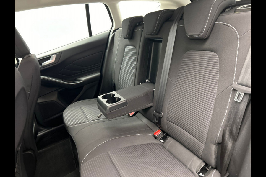Ford FOCUS Wagon 1.0 EcoBoost Business | Navigatie | Camera | Cruise/Control | Lane Assist |PDC | Climate/Control |