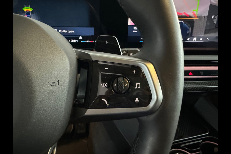 BMW 5 Serie Touring 520i M Sport Pano|HuD|H/K|Memory|Trekhaak